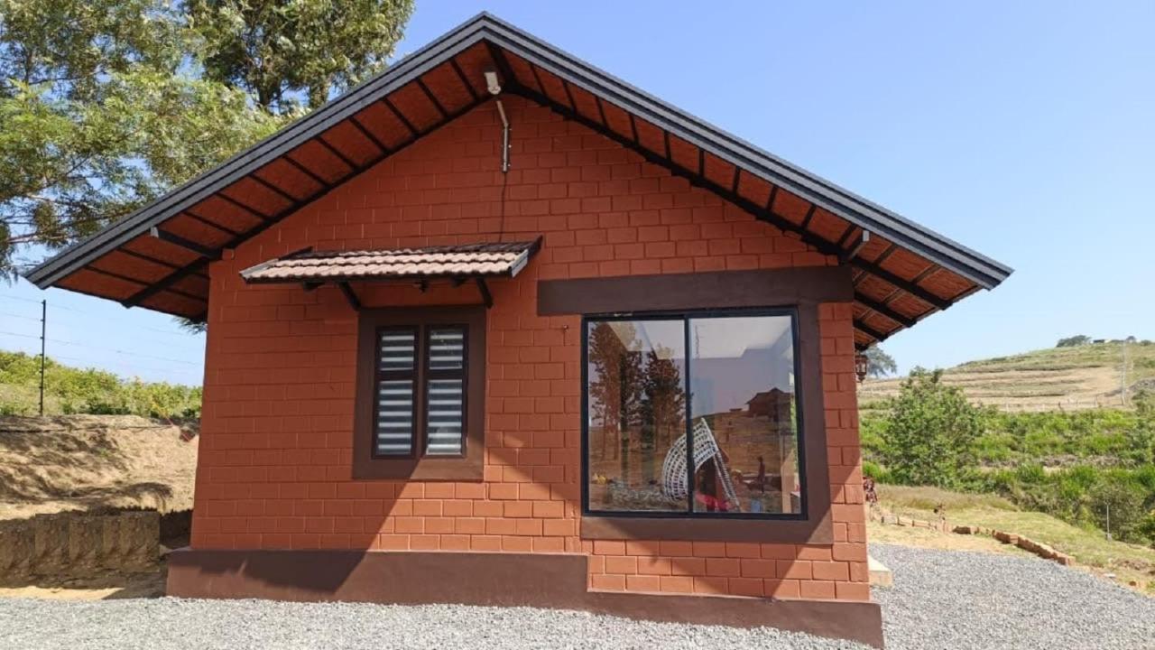 Misty Valley Resort Varagampadi Екстериор снимка