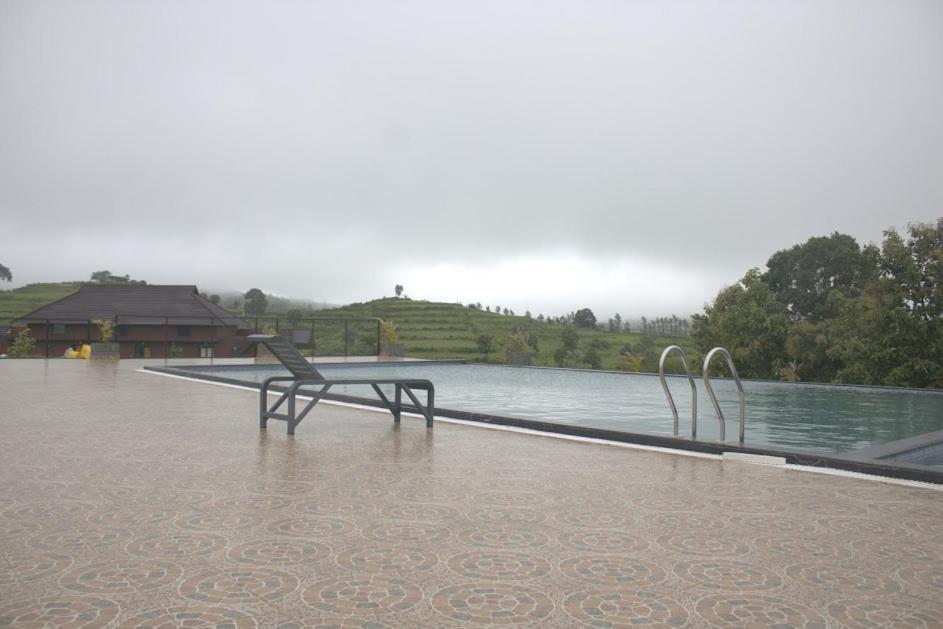 Misty Valley Resort Varagampadi Екстериор снимка